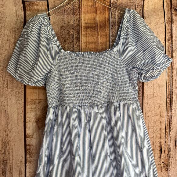J. Crew Dress Striped Puff Sleeved Midi Blue White Summer Smocked NWT Large - Picture 3 of 8
